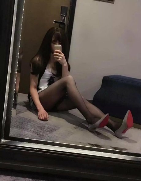 cdxun OnlyFans Inhalte