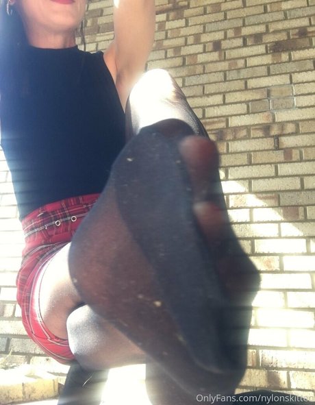 nylonskitten OnlyFans geleakte Pornografie
