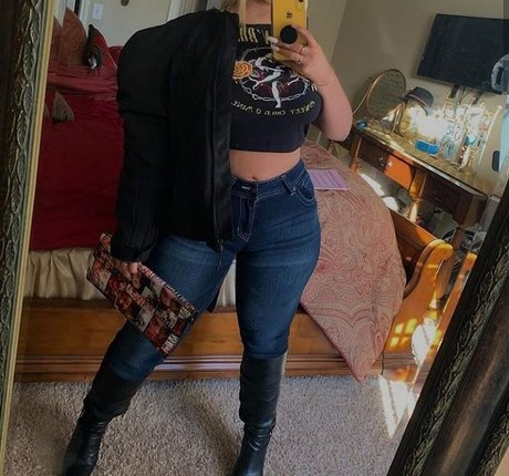 Megan Velez Nacktbilder von OnlyFans geleakt