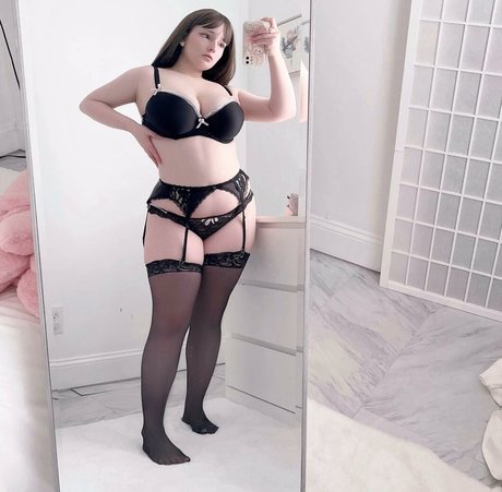 emidoll Nacktbilder von OnlyFans