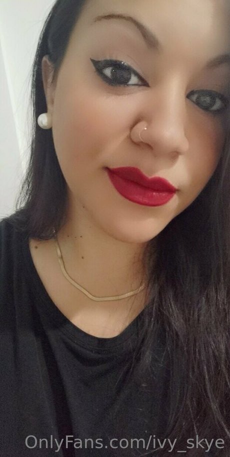 ivy skye Nackt auf OnlyFans Leaks
