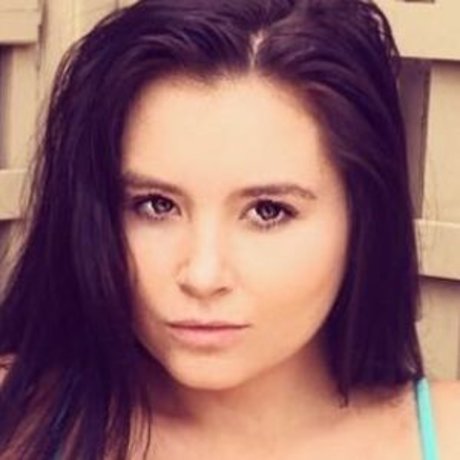 Selena USAF Babe OnlyFans-Pornos