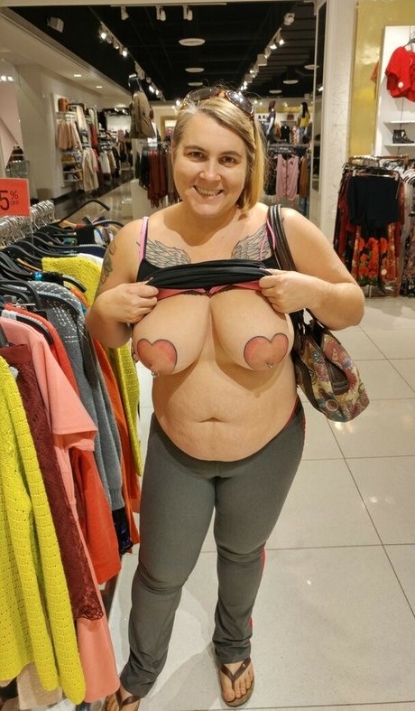 Celeste Woodrow OnlyFans XX