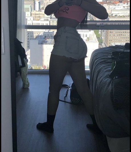 Fragile rosetta Leaks von Nacktbildern auf OnlyFans