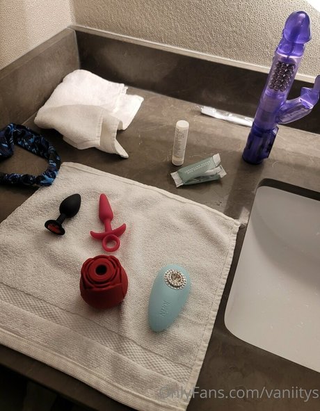vaniitys OnlyFans Porn Nackt