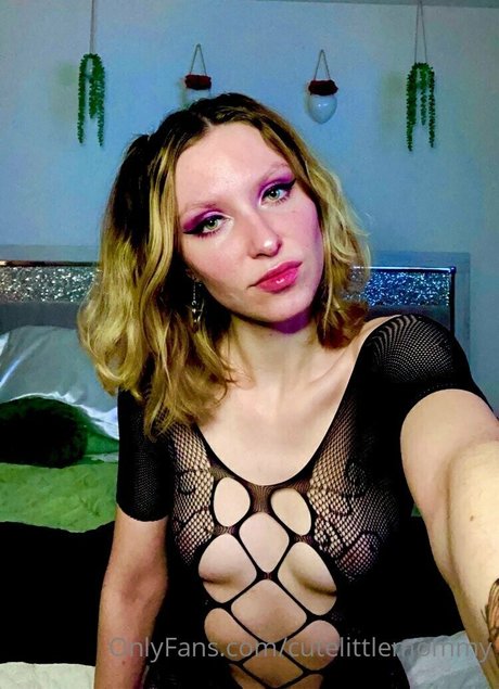 cutelittlemommy Nackt auf OnlyFans Leak