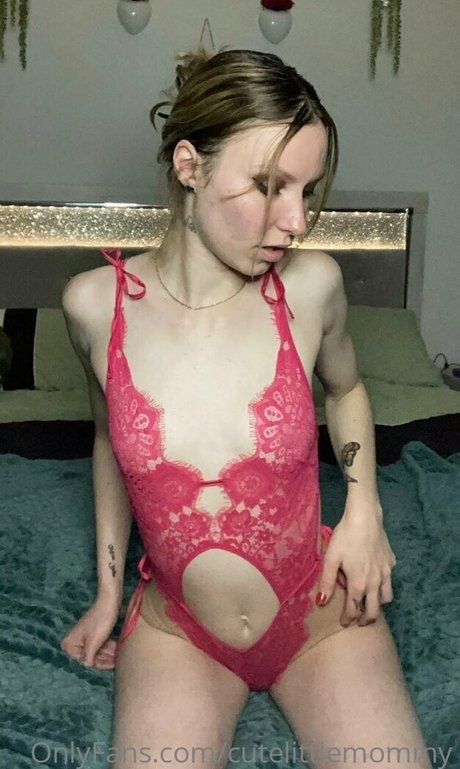 cutelittlemommy Nacktbilder von OnlyFans geleakt