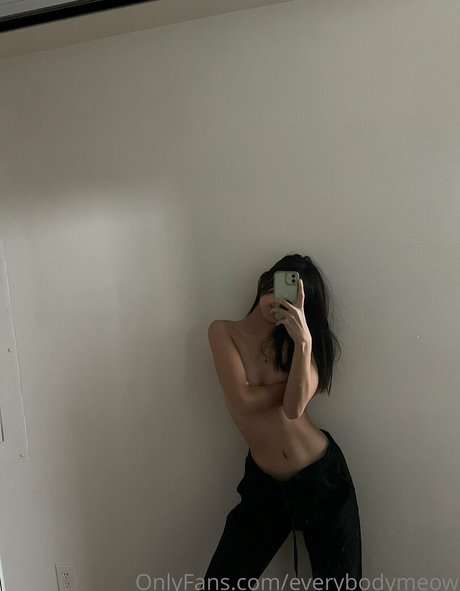 everybodymeow OnlyFans Brüste Bild