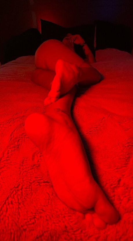 vip karev mora OnlyFans Nacktbilder