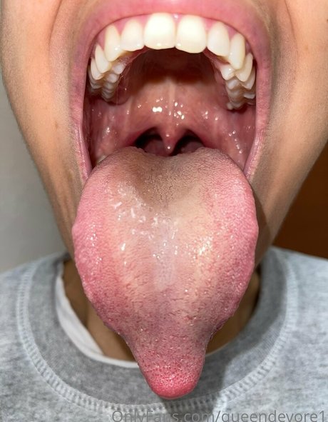 queendevore1 OnlyFans Beiträge