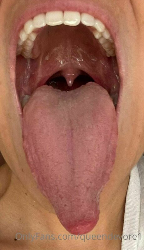 queendevore1 OnlyFans XX