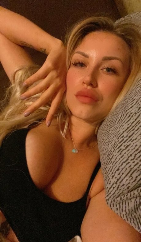 kellie mimi OnlyFans Arsch Leak