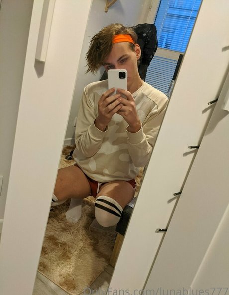 lunablues777 Nacktbilder OnlyFans Leaks