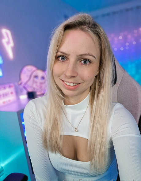 Jutta TV OnlyFans schlank