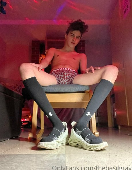 basilgray Neuer OnlyFans Leak