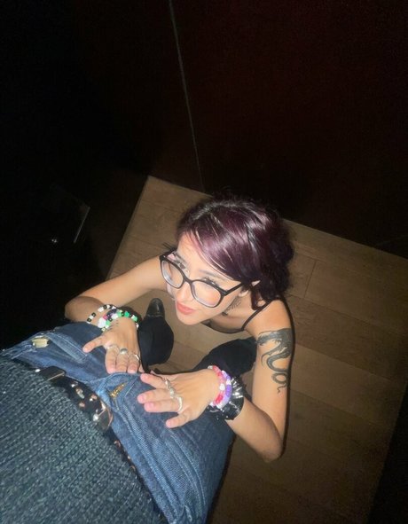 kukiw0rld OnlyFans Bilder