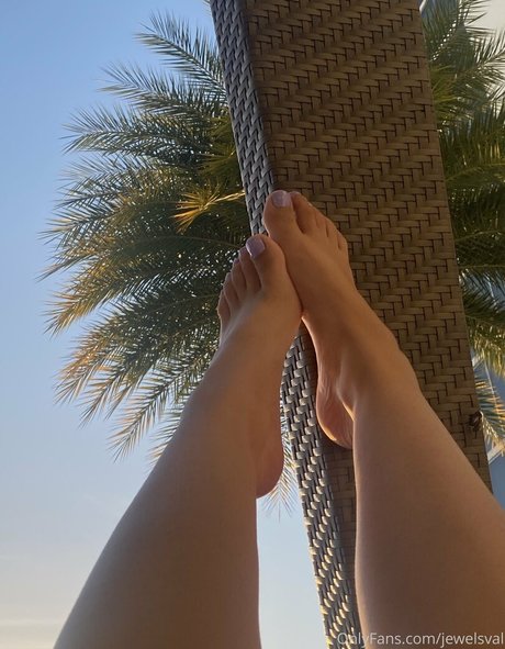 jewelsval OnlyFans Bilder