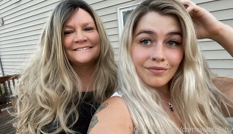 Comewatchkitty Nackt OnlyFans