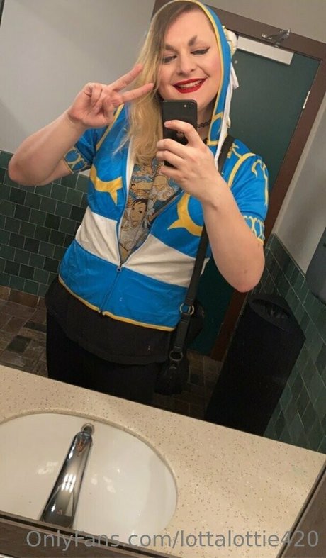 lottalottie420 OnlyFans XXX
