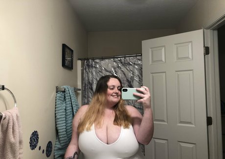 bbwcherrybomb Neue geleakte OnlyFans-Inhalte