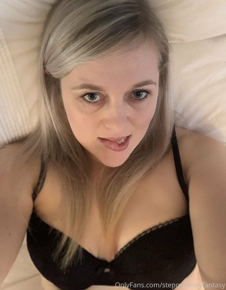 stepmommyfantasy Nacktbilder geleakt OnlyFans geleakt