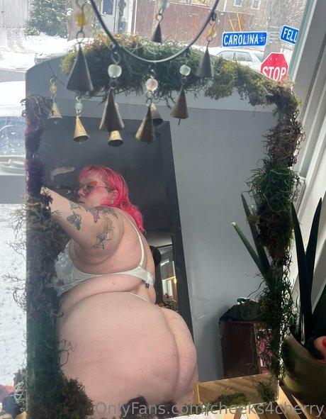 cheeks4cherry Nackt auf OnlyFans