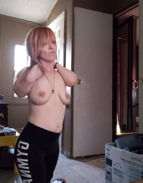 Midget Love Nacktbilder von OnlyFans