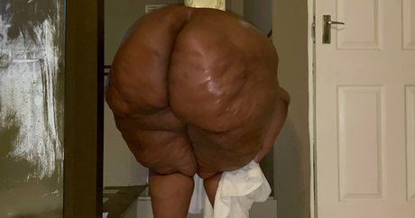 Kandi Pear OnlyFans Nackt Leak