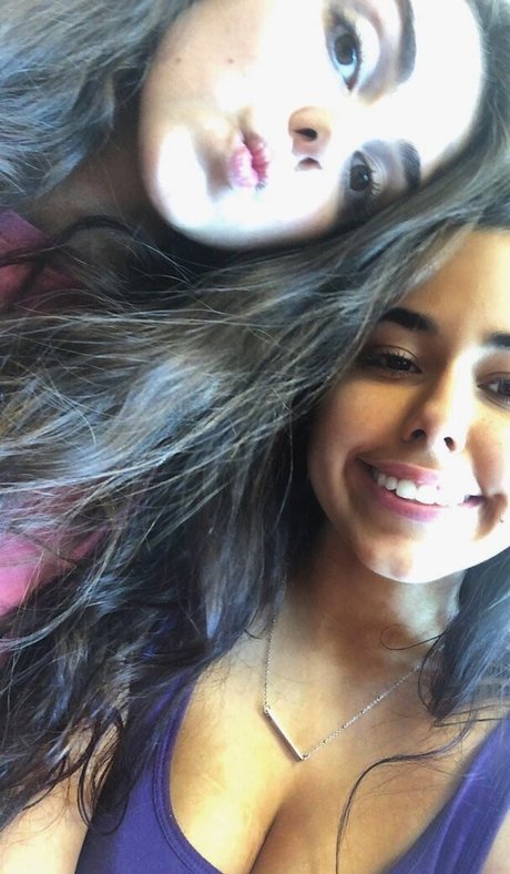 Nerdysara OnlyFans-Seite