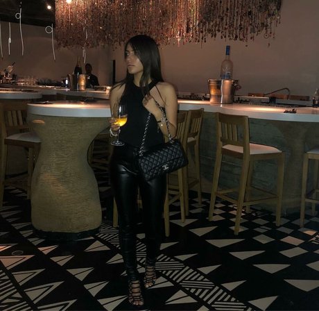 Meshi Malka NurlyFans-Brüste