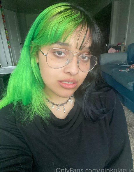 Pinkplague OnlyFans Nacktbilder geleakt