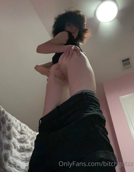 bitchgutzz OnlyFans Leak