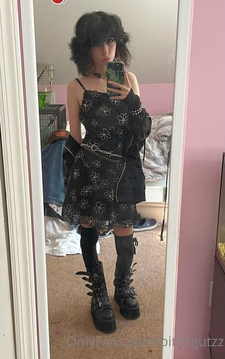 bitchgutzz XXX OnlyFans