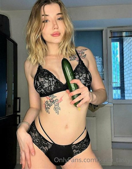 katie tasty OnlyFans Mega