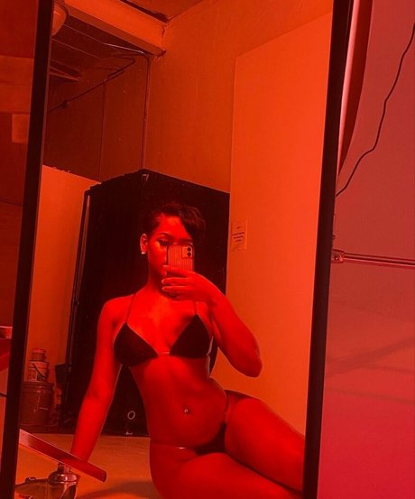 Nia no long OnlyFans geleakt.