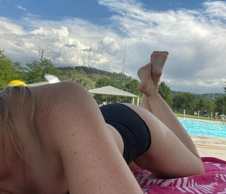 nxtdoormlffeet Leaked OnlyFans Sex