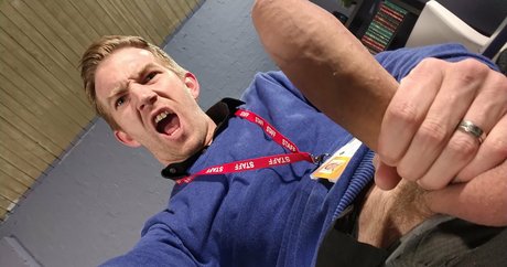 dannydxxx OnlyFans nackte Brüste