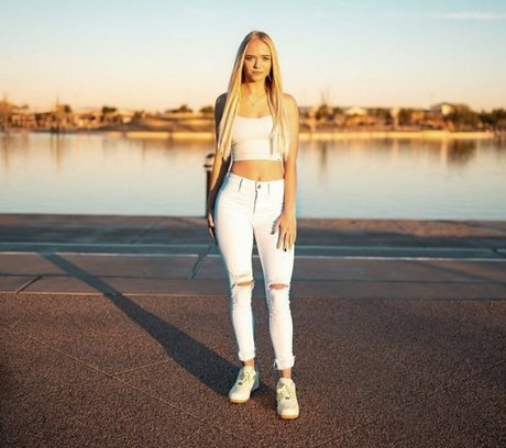 channelsweets OnlyFans Inhalte