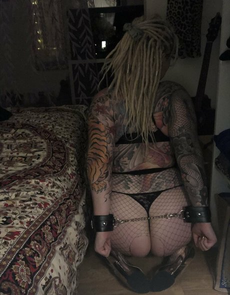 tattooedaprilfree OnlyFans Sex Leak