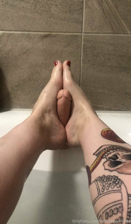 tattooedaprilfree Leaks von OnlyFans