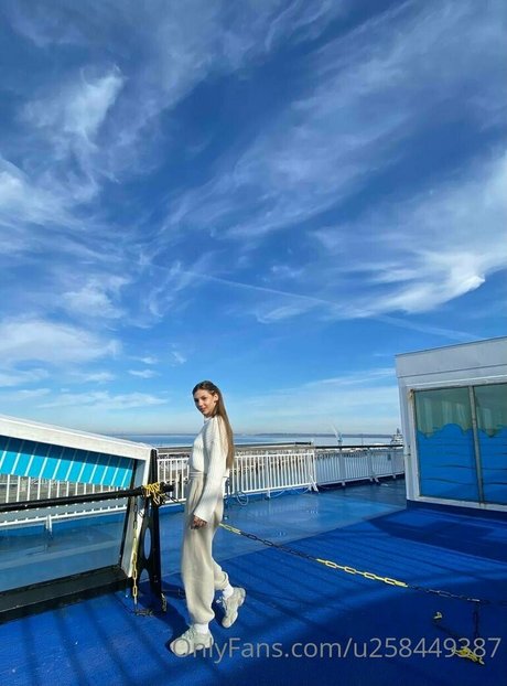 leona corona Porn OnlyFans Leak