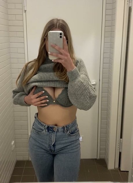 layla 18 Nacktbilder-Leaks von OnlyFans