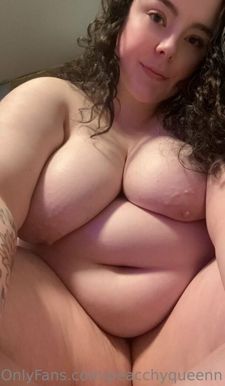 peacchyqueenn Kostenlose OnlyFans-Pornos