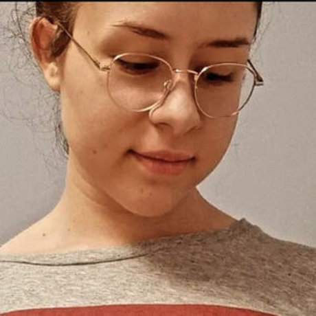 Meli hold OnlyFans-Leaks