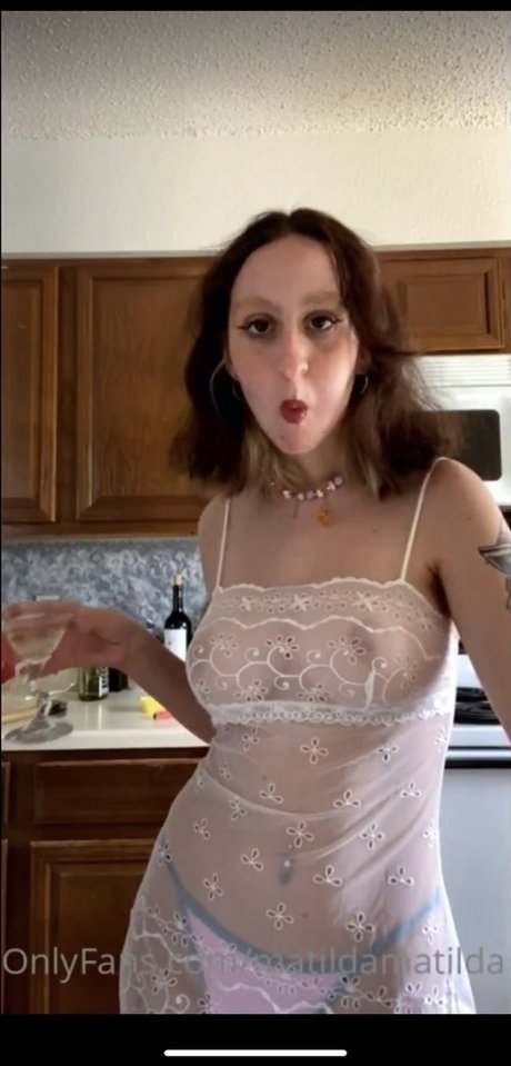 mole tilda Nackt auf OnlyFans Leaks