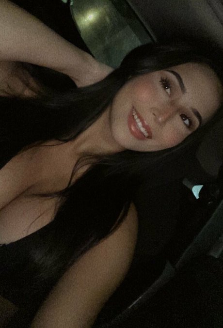 Yuliajuson OnlyFans Striptease