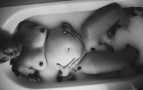 pregnantprincess OnlyFans Brüste Bild