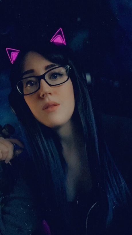 Vtuber Itsue Nacktbilder von OnlyFans geleakt