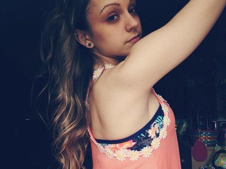 Silenced Hippie OnlyFans Bilder