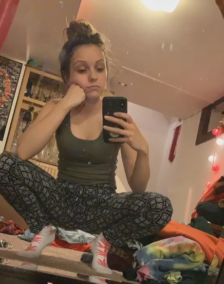 Silenced Hippie Nackt auf OnlyFans Leak